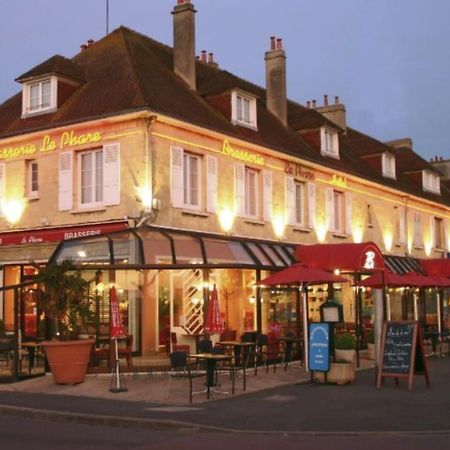 Hotel Le Phare Ouistreham Zewnętrze zdjęcie