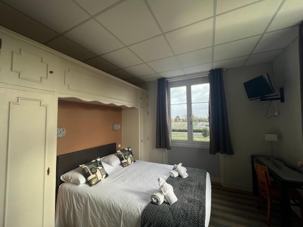 Hotel Le Phare Ouistreham Zewnętrze zdjęcie